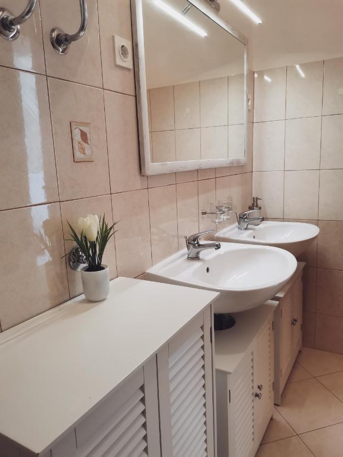 Apartments Matesic Ninski Stanovi Екстер'єр фото